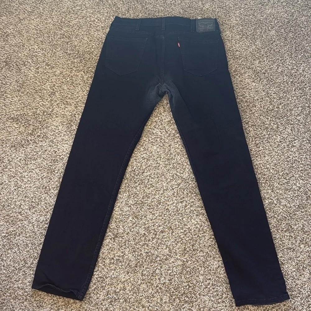 Men’s Levi black jeans 38x36
